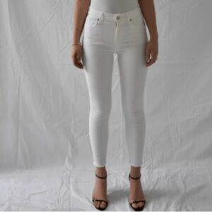 Citizens Of Humanity rocket crop high rise white jean size 27